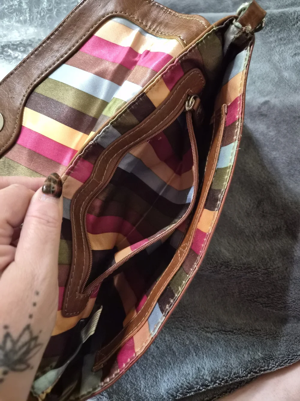 Vintage CLARKS Convertible Shoulder/ Clutch Bag